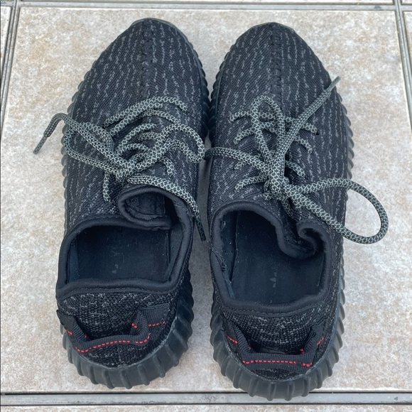 Adidas Pirate Black Yeezy Boost 350 main image 8